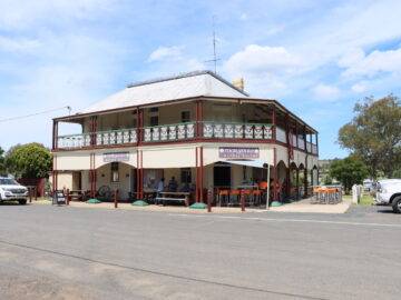 Maryvale Crown Hotel