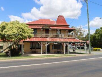 Rising Sun Hotel, Rosewood, Queensland, Australia