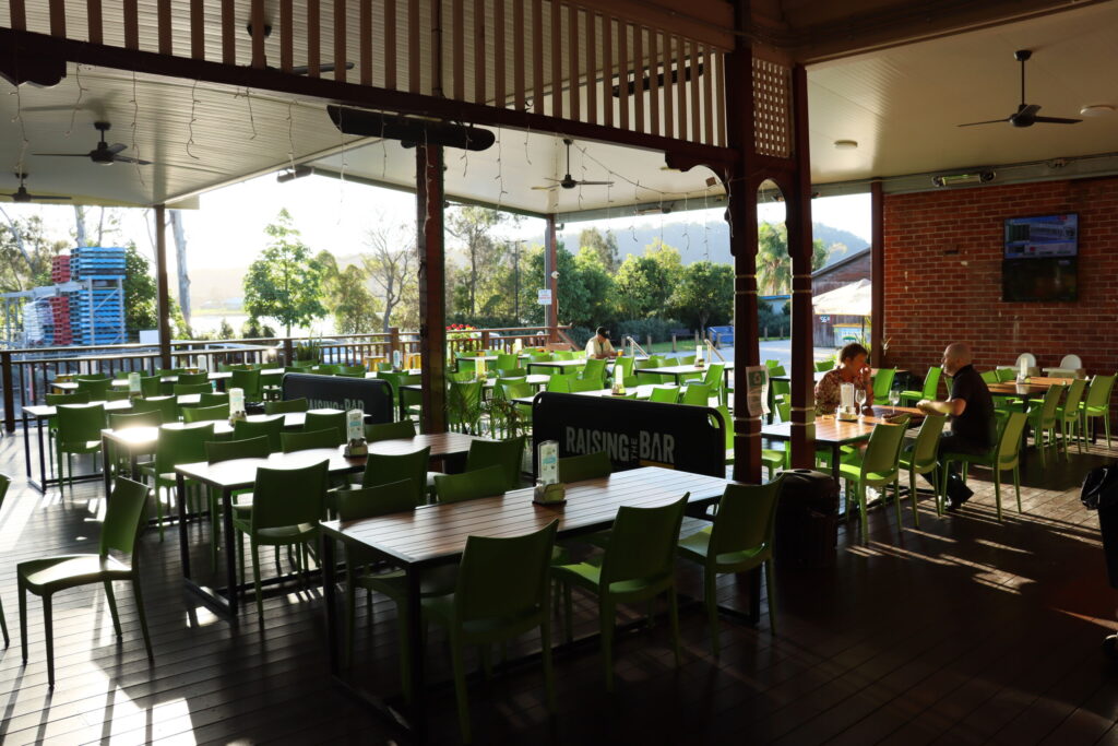 beergarden overlooking the Clarence River 