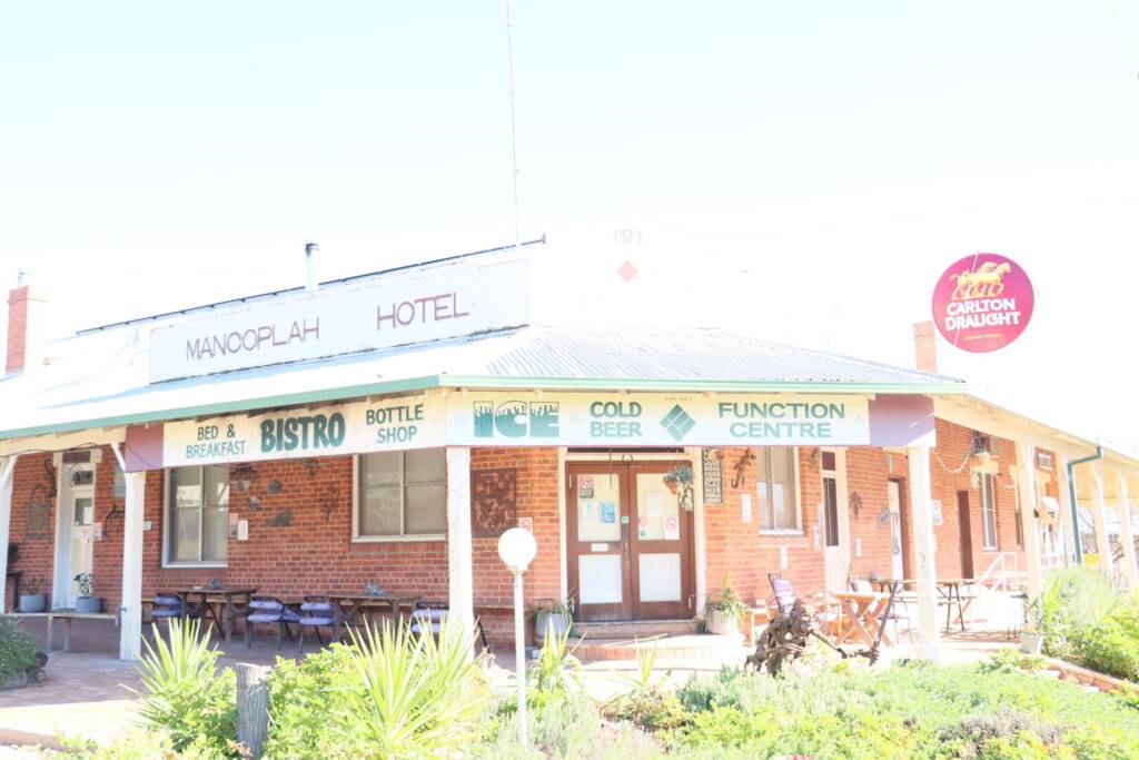 The Mangoplah Hotel was built in 1924 by Sam Heron