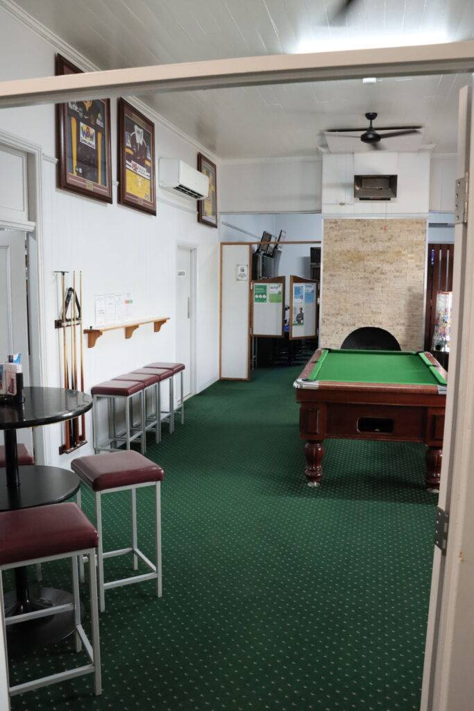 Railway Hotel pool table sit back with your glass of red enjoy the fire place in winter 