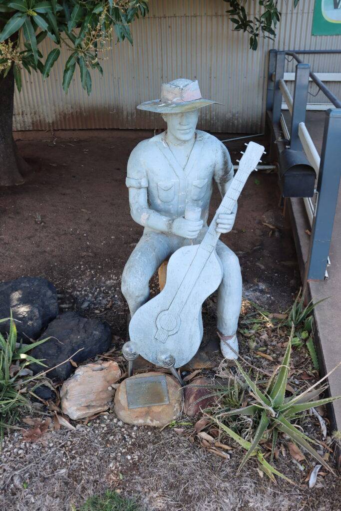 Paddy old time local tribute to Paddy outside the Comet River Hotel